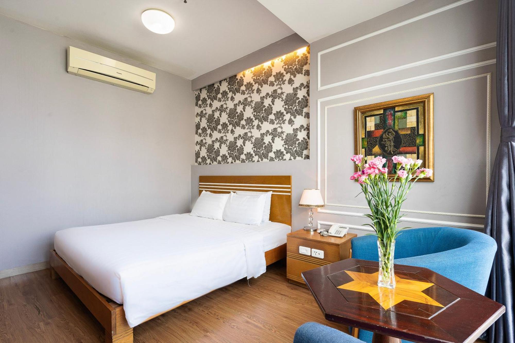 Lucky Star Hotel - Bui Vien Walking Street Cidade de Ho Chi Minh Exterior foto